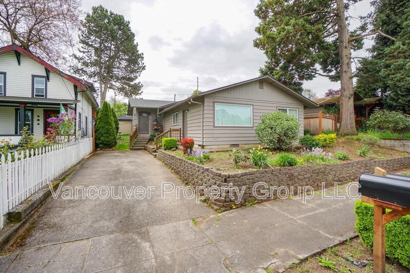 Vancouver Condo: 609 West McLoughlin Boulevard