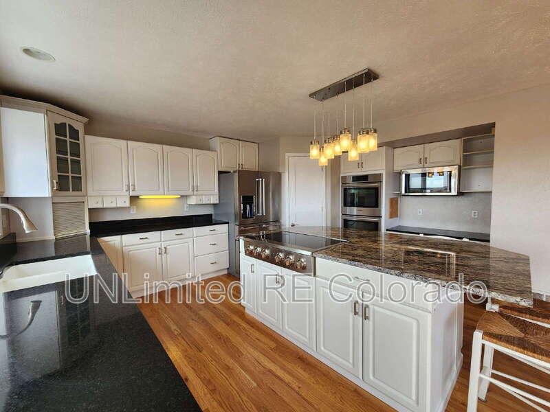 Arvada House: 5989 Eldridge Court