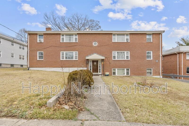 New Britain House: 32 Dean DriveUnit 2W
