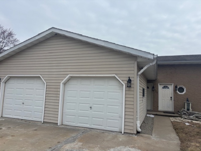 Appleton House: 508 Cambridge Drive