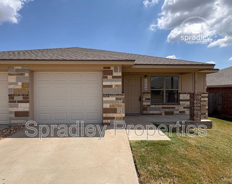 Belton Townhome: 1549 Brady Way