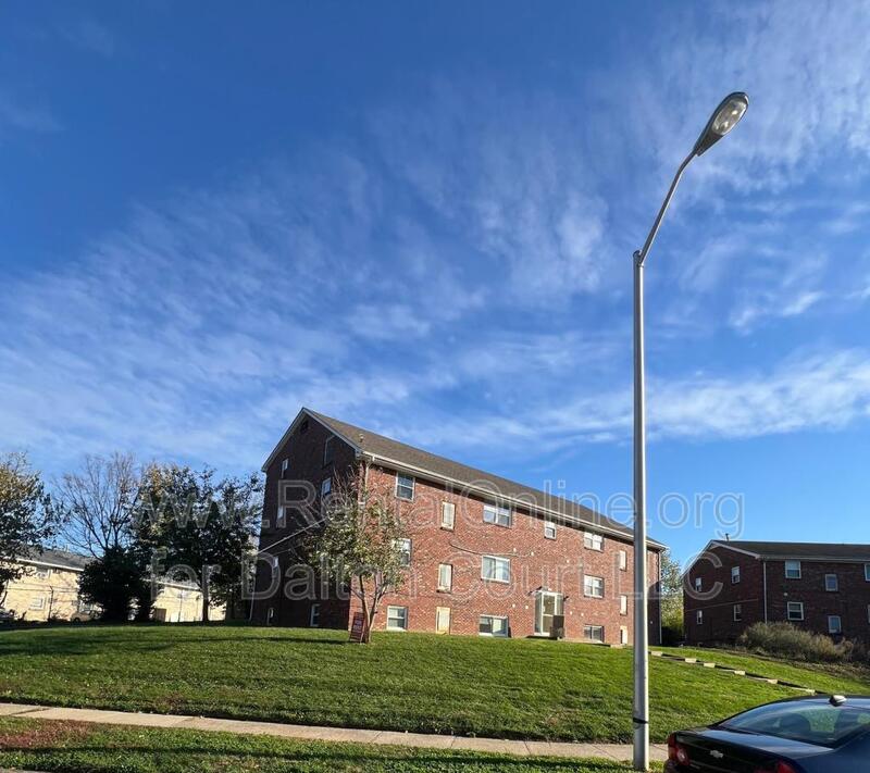 Lexington Condo: 1804 Dalton Court