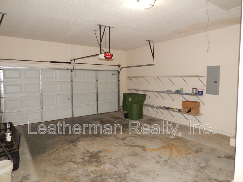 Florence House: 2109 Elderberry Dr
