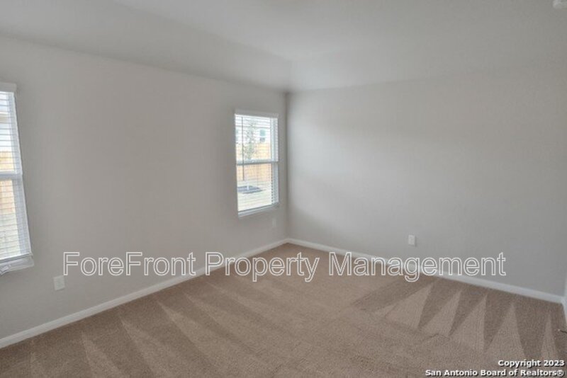 12023 Links Parkway San Antonio TX 78221 - Photo 2