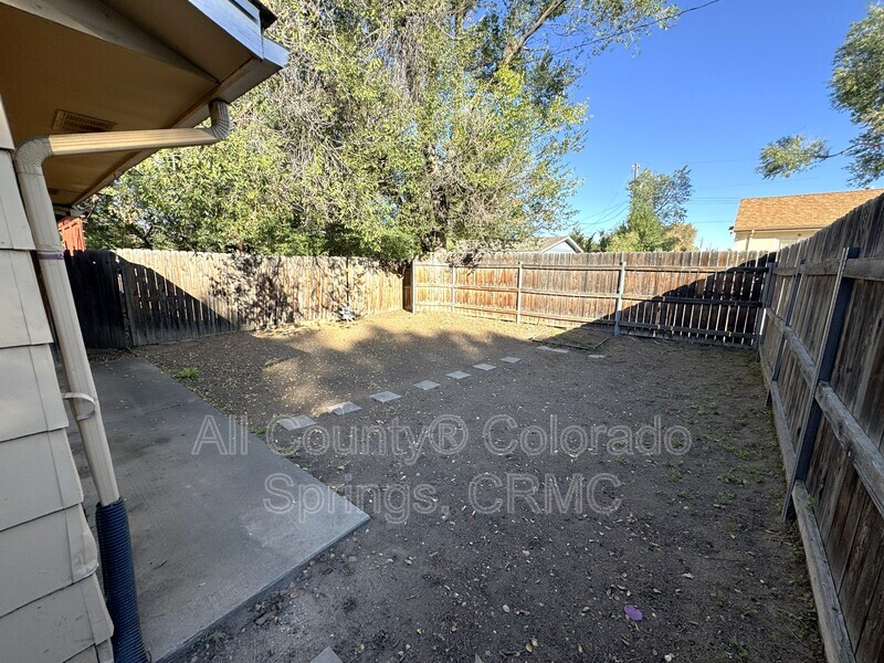 Main Rental Photo 16