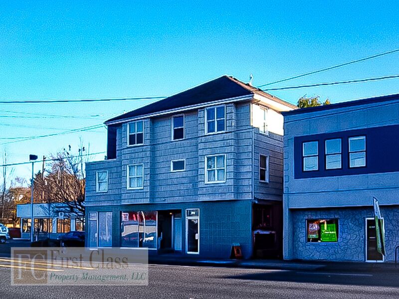 PORTLAND House: 2708 NE SANDY BLVD