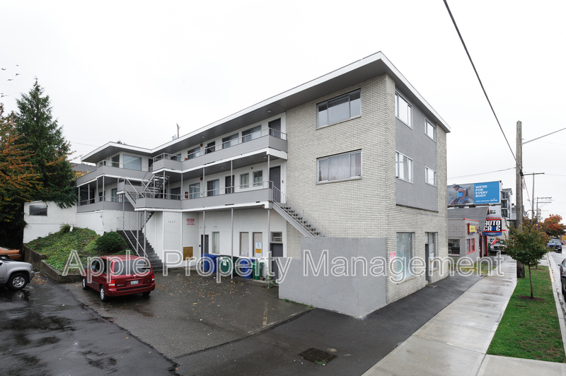 Seattle Condo: 9244 Greenwood Ave N