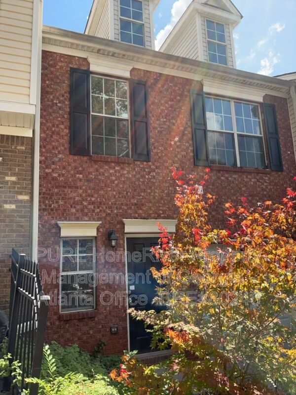 Avondale Estates Townhome: 768 Brookside Parc Ln