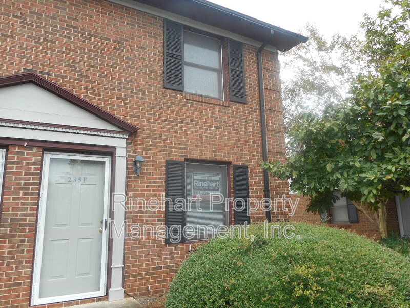 Rock Hill House: 285 South Herlong Ave