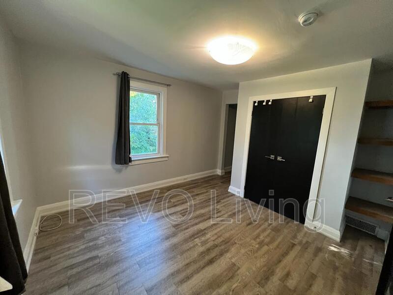 St Catharines Condo: 29 Haynes Ave3