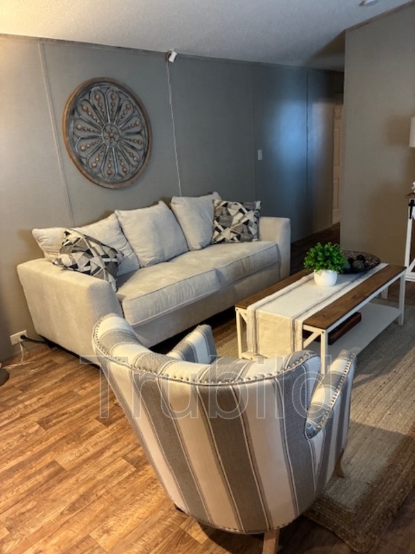 Sharpsburg House: 453 Kasey Circle