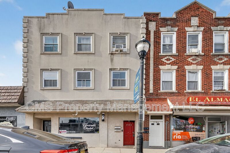 Rahway Condo: 1582 Irving St