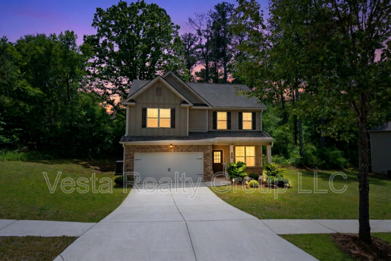 Griffin House: 214 Patriots Way