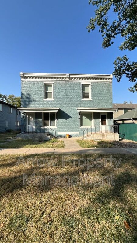 Lincoln Condo: 926 A