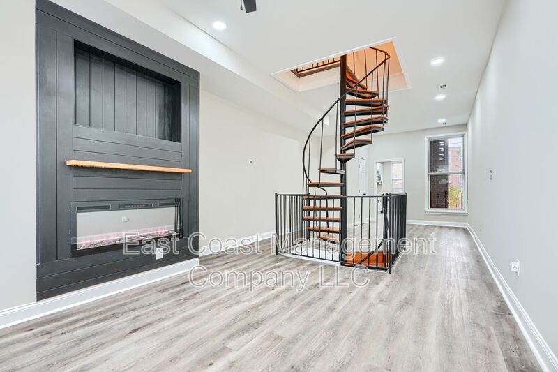 Baltimore House: 2116 E Hoffman St