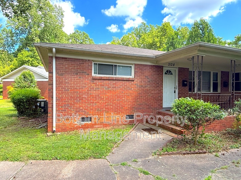 Charlotte Condo: 3128 Creighton Dr