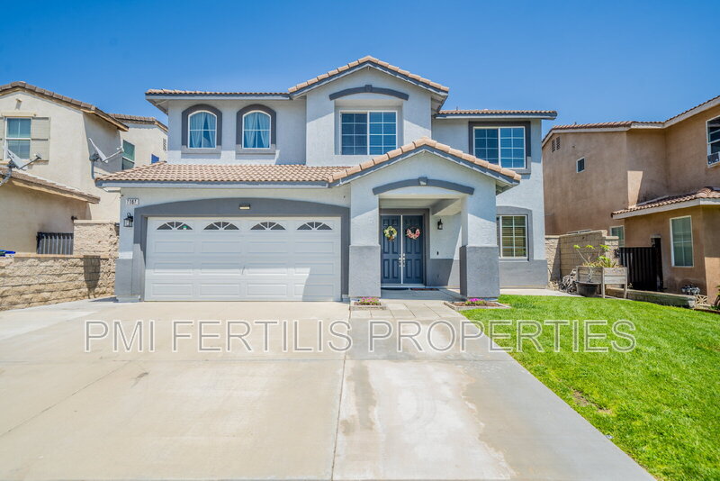 Fontana House: 7167 Elsa Ct