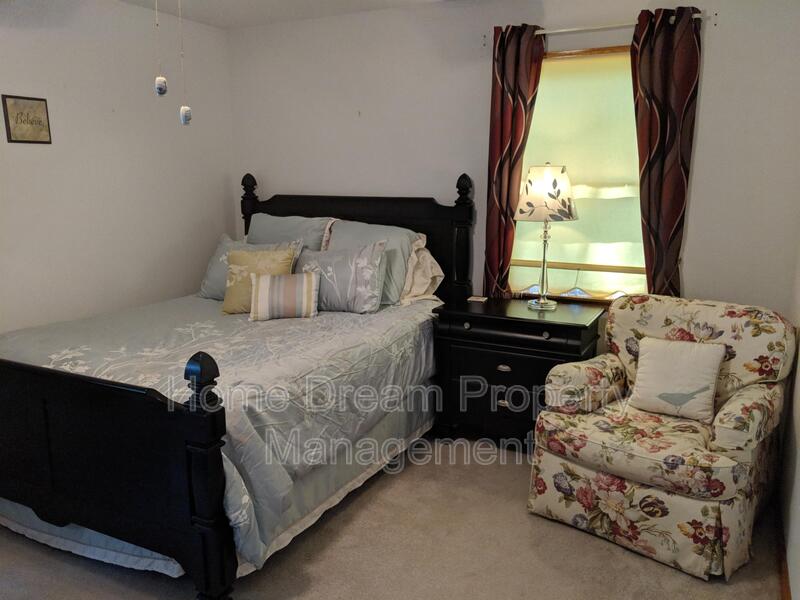 Fredericksburg House: 1401 Bragg Road A1