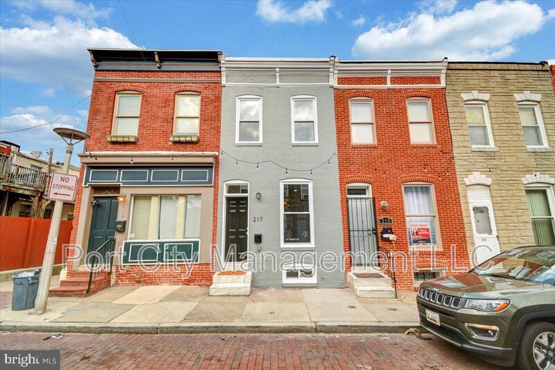 Baltimore Townhome: 217 North Belnord Avenue