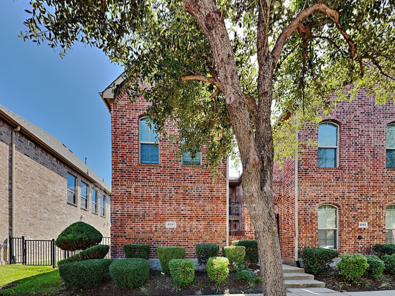 Frisco Townhome: 6761 Regello Dr