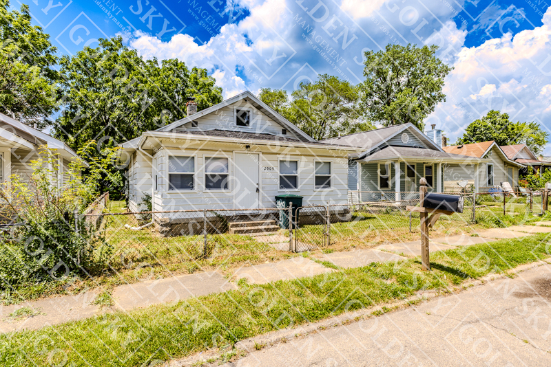 Muncie House: 2909 South Franklin Street