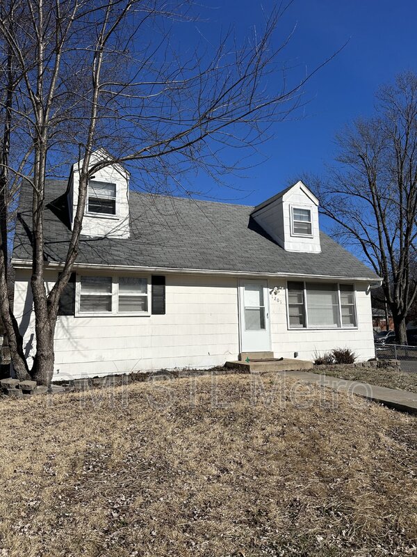 St. Louis House: 1201 Walker Avenue