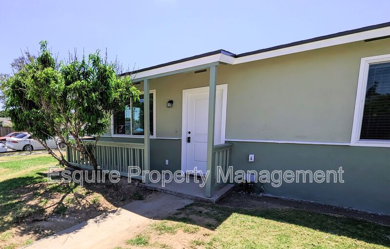 CAMARILLO House: 69 RAEMERE ST