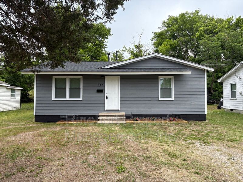 Rock Hill House: 372 Baker Street