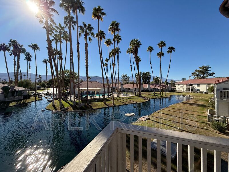 Palm Desert House: 43376 Cook St