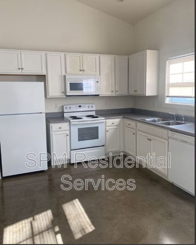 Wilmington House: 1440 Westprong Way