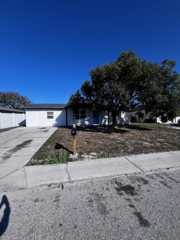 Port Richey House: 7821 Flintlock Dr