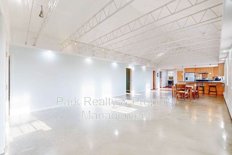 Denver House: 1301 W Dakota Ave