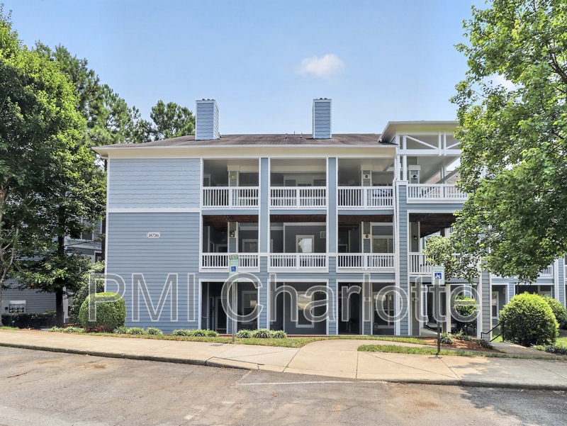 Cornelius House: 18736 Nautical Dr