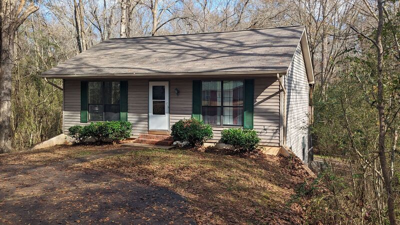 LaGrange House: 108 Teaver Ct
