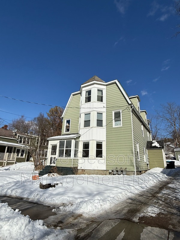 Burlington Condo: 384 Saint Paul Street - 2