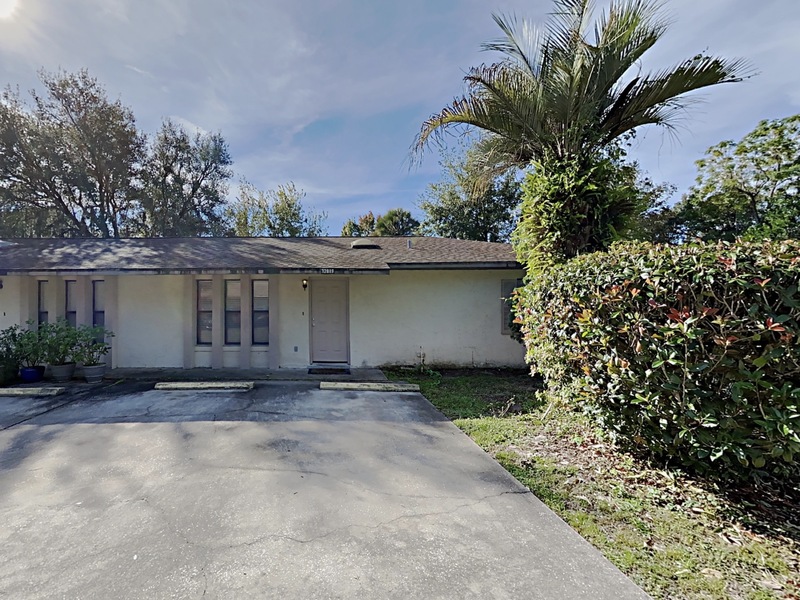 Leesburg House: 32819 Blossom Ln