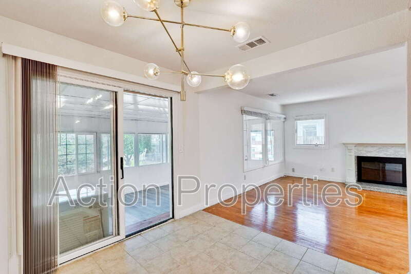 Sunnyvale House: 439 Glendale Avenue