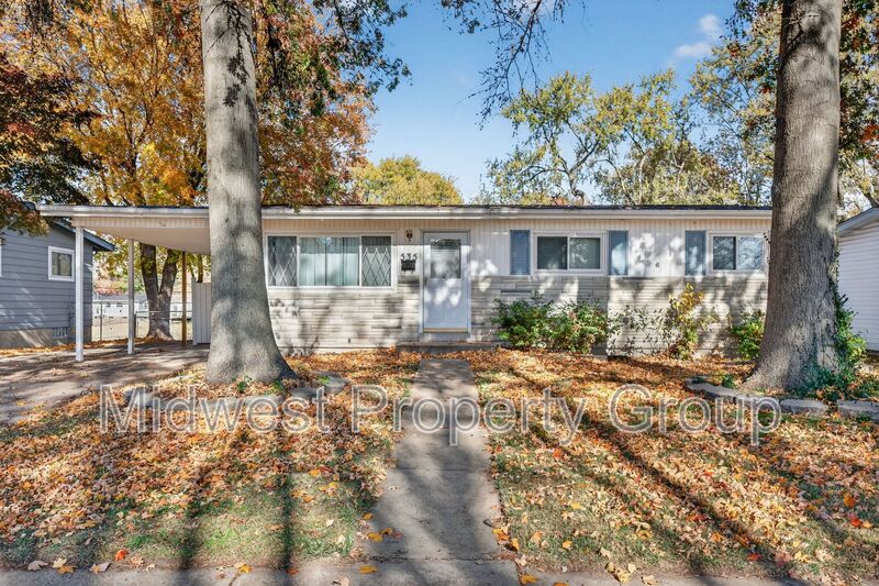 Florissant House: 535 Bardot Drive
