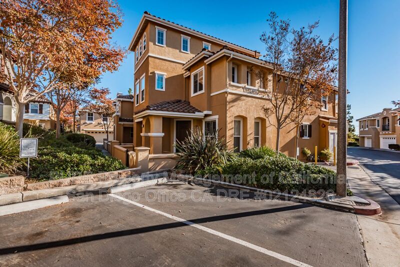 San Marcos House: 1696 Avery Road