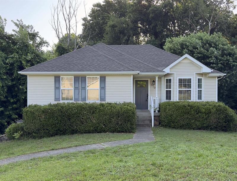 Clarksville House: 570 Somerset Lane