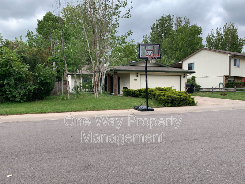 Greeley House: 2022 31st St Rd