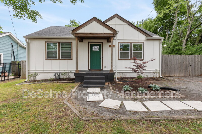 Nashville House: 927 Chickasaw Avenue