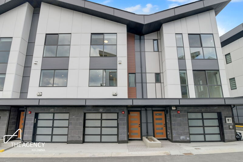 West Kelowna Townhome: 1980 Upper Sundance Dr