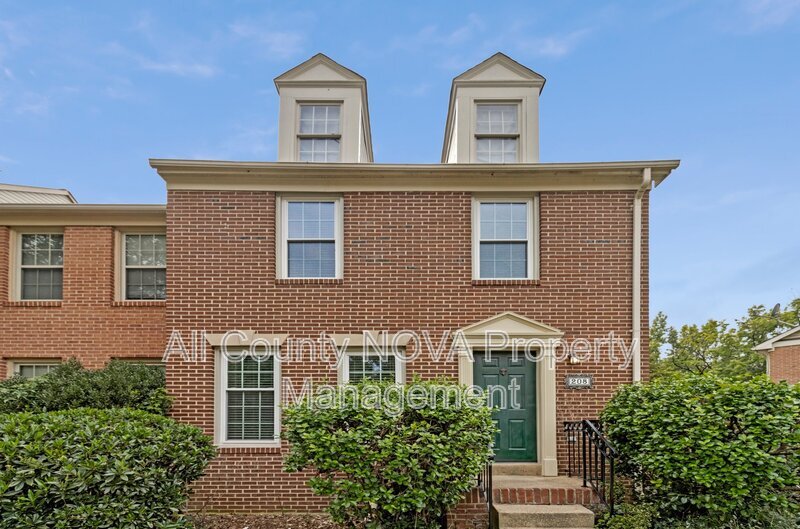 Main image for 208 Ellsworth St.