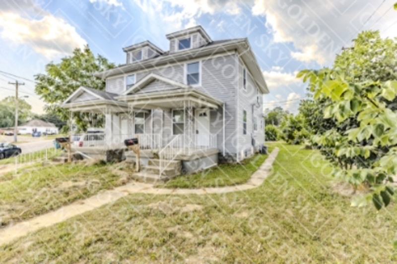 New Castle Condo: 1823 Grand Avenue - NA