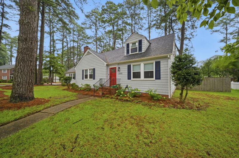 Portsmouth House: 2808 Acres Rd