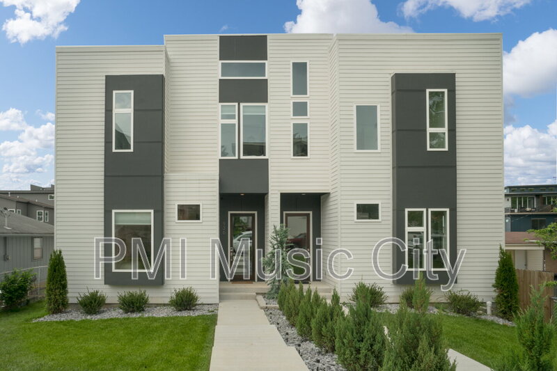Nashville House: 936 Southside Place