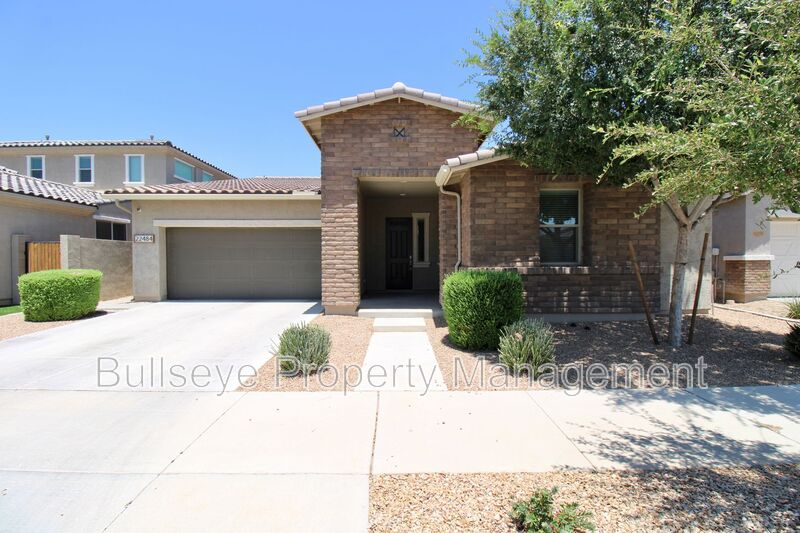 Queen Creek House: 22484 E Silver Creek Ln