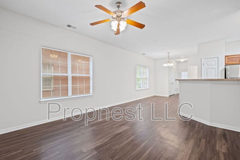 Southaven House: 769 Barrington Woods Cv