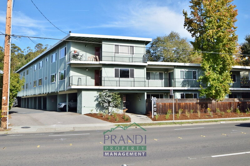San Anselmo Condo: 1208 Sir Francis Drake Blvd
